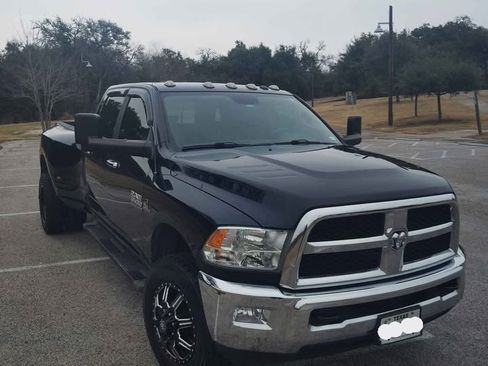 Used 2018 RAM 3500 SLT image 2