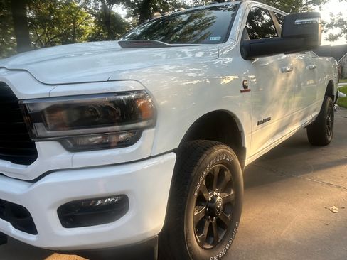 Used 2024 RAM 2500 Laramie w/ Night Edition AWD/4WD image 18