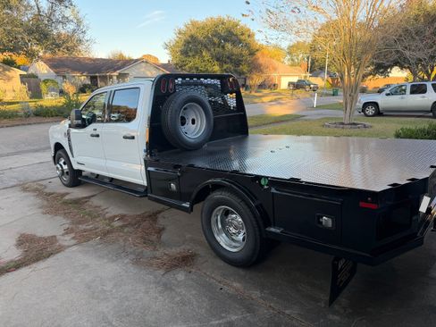 Used 2026 Ford F350 XLT w/ XLT Value Package RWD image 4