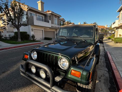 Used 1997 Jeep Wrangler Sahara image 2