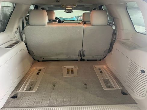 Used 2013 Chevrolet Tahoe LTZ image 17