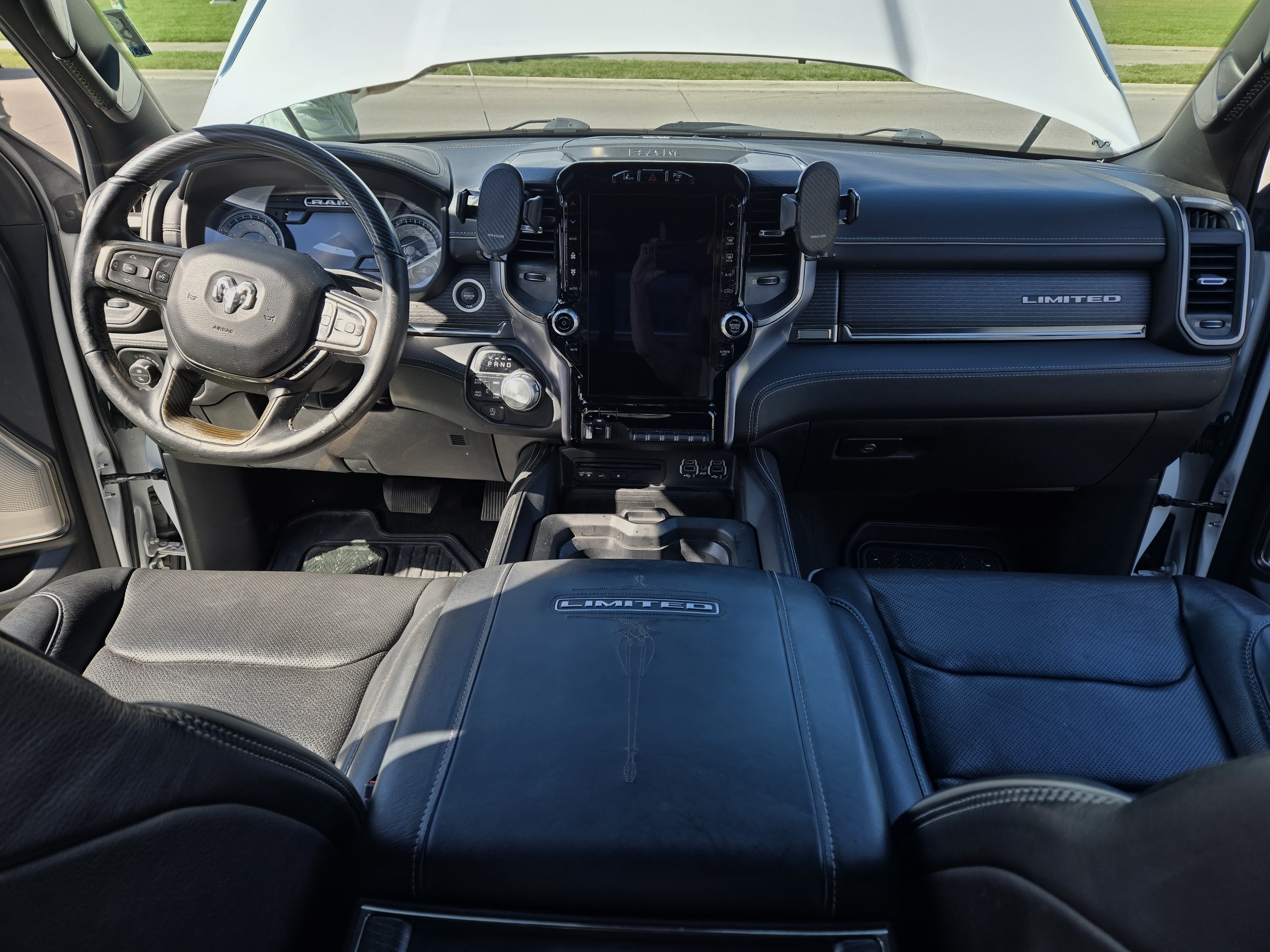 Used 2019 RAM 1500 Limited AWD/4WD image 15