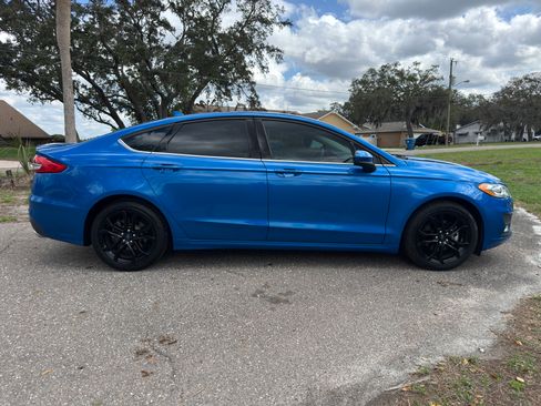Used 2020 Ford Fusion SE w/ Equipment Group 151A image 10