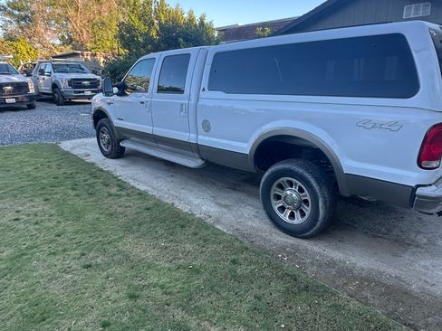 Used 2005 Ford F350 King Ranch image 4