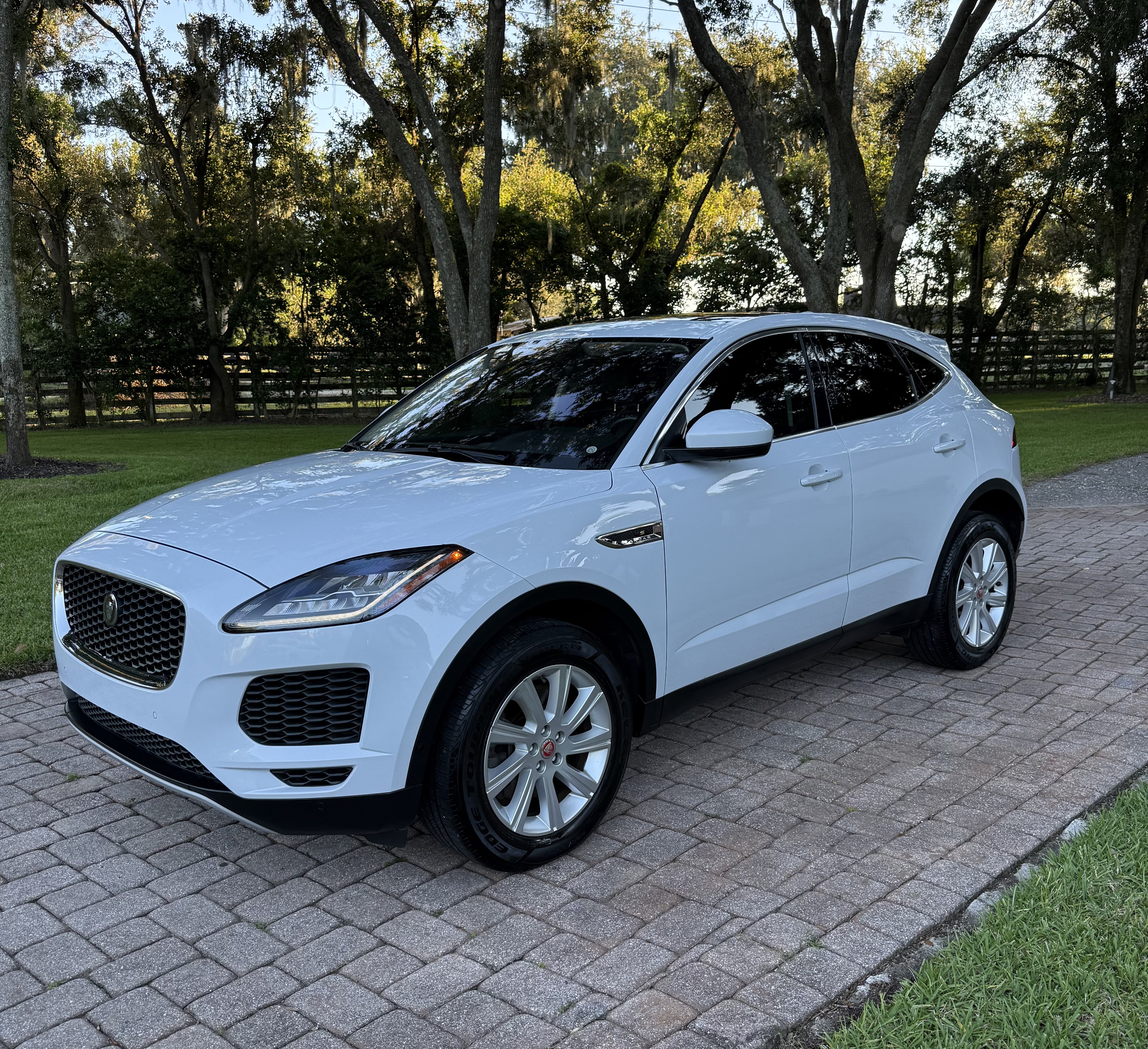 Used 2018 Jaguar E-PACE S AWD/4WD image 11