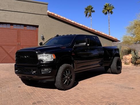 Used 2019 RAM 3500 Limited image 1