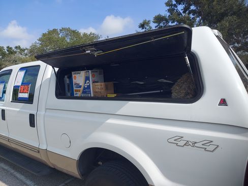 Used 1999 Ford F250 4x4 Crew Cab Super Duty image 6