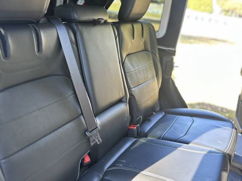 Used 2022 Jeep Wrangler Unlimited Sahara w/ Cold Weather Group image 16