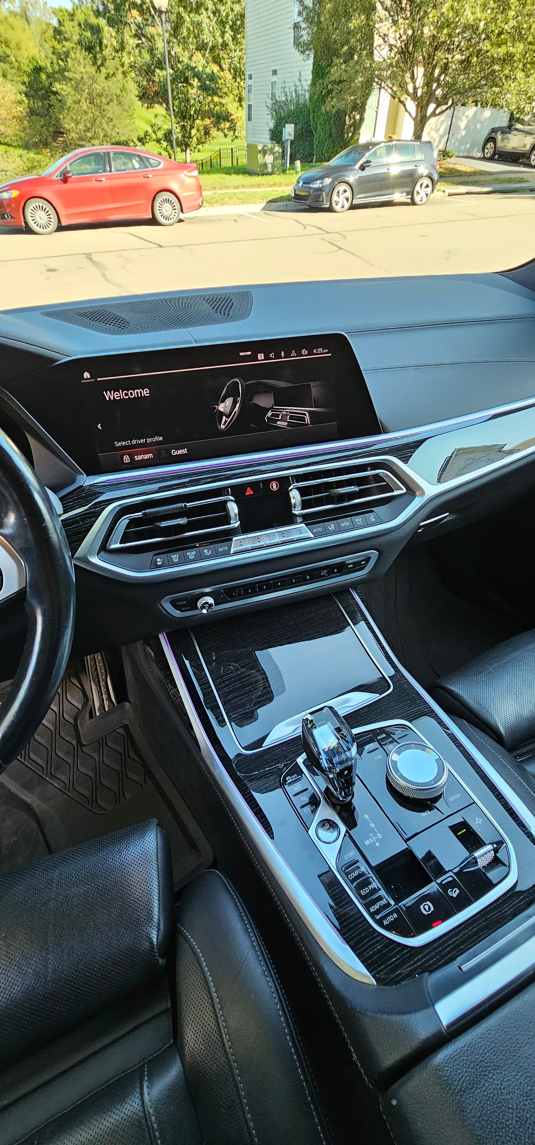 Used 2020 BMW X7 xDrive40i w/ M Sport Package AWD/4WD image 17