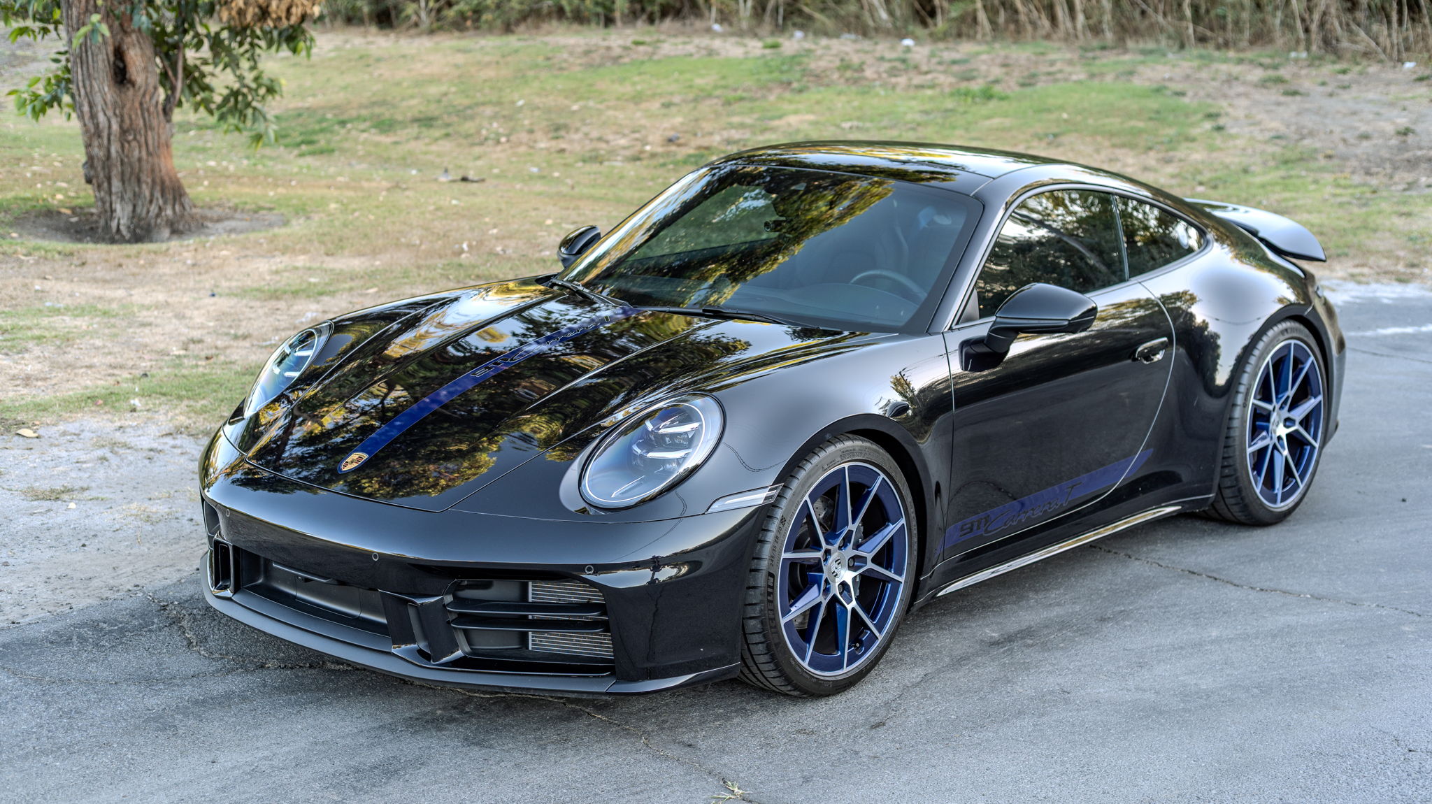Used 2025 Porsche 911 Carrera T RWD image 9
