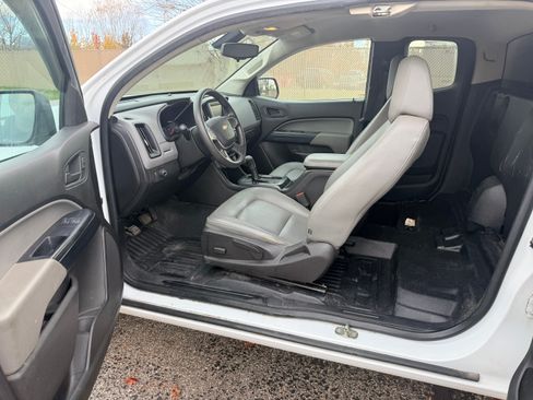 Used 2017 Chevrolet Colorado W/T w/ WT Convenience Package image 4