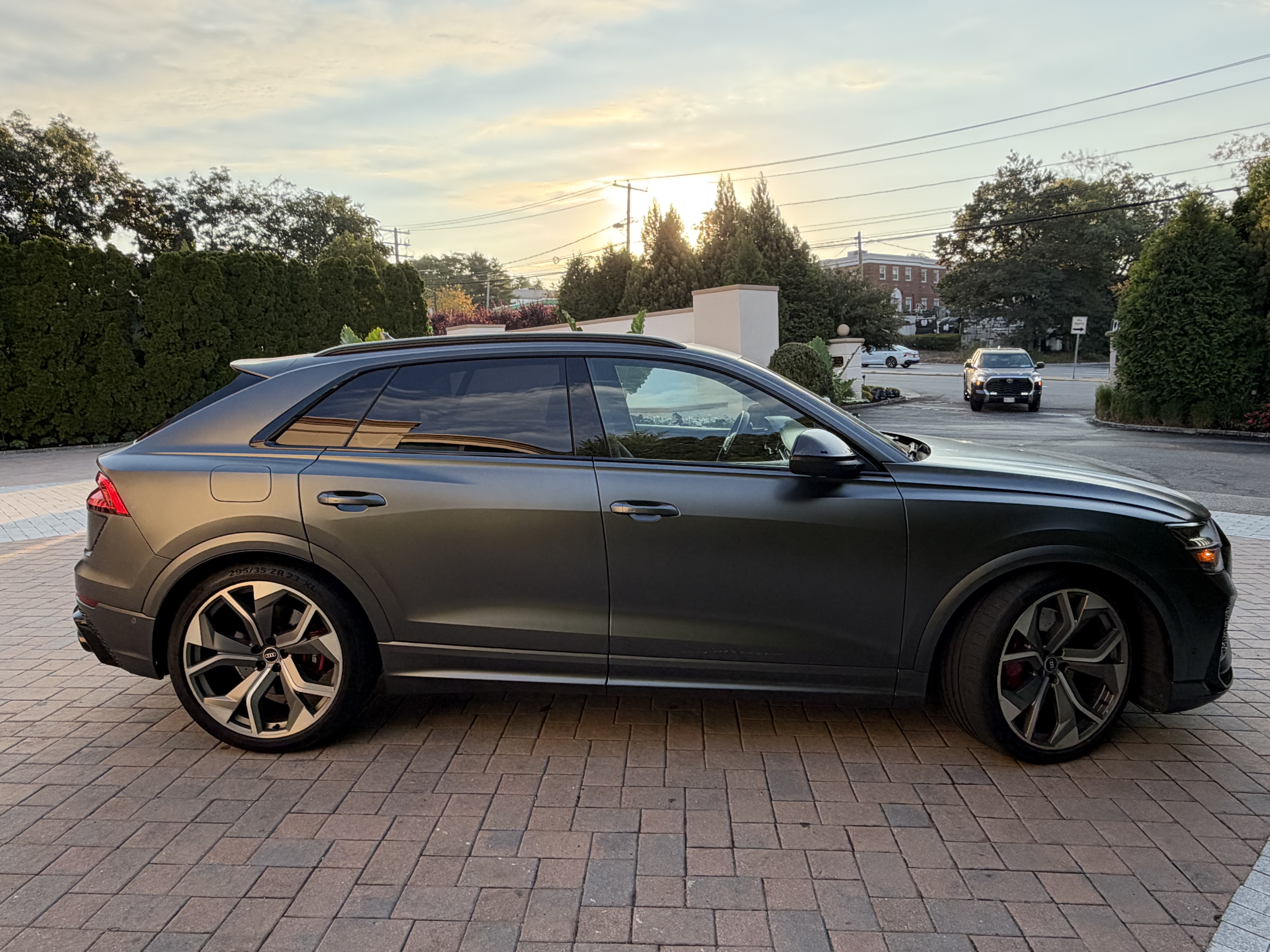Used 2021 Audi RS Q8 AWD/4WD image 10