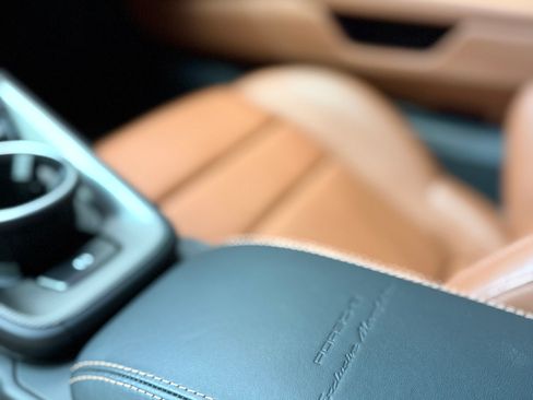 Used 2022 Porsche 911 GT3 image 5