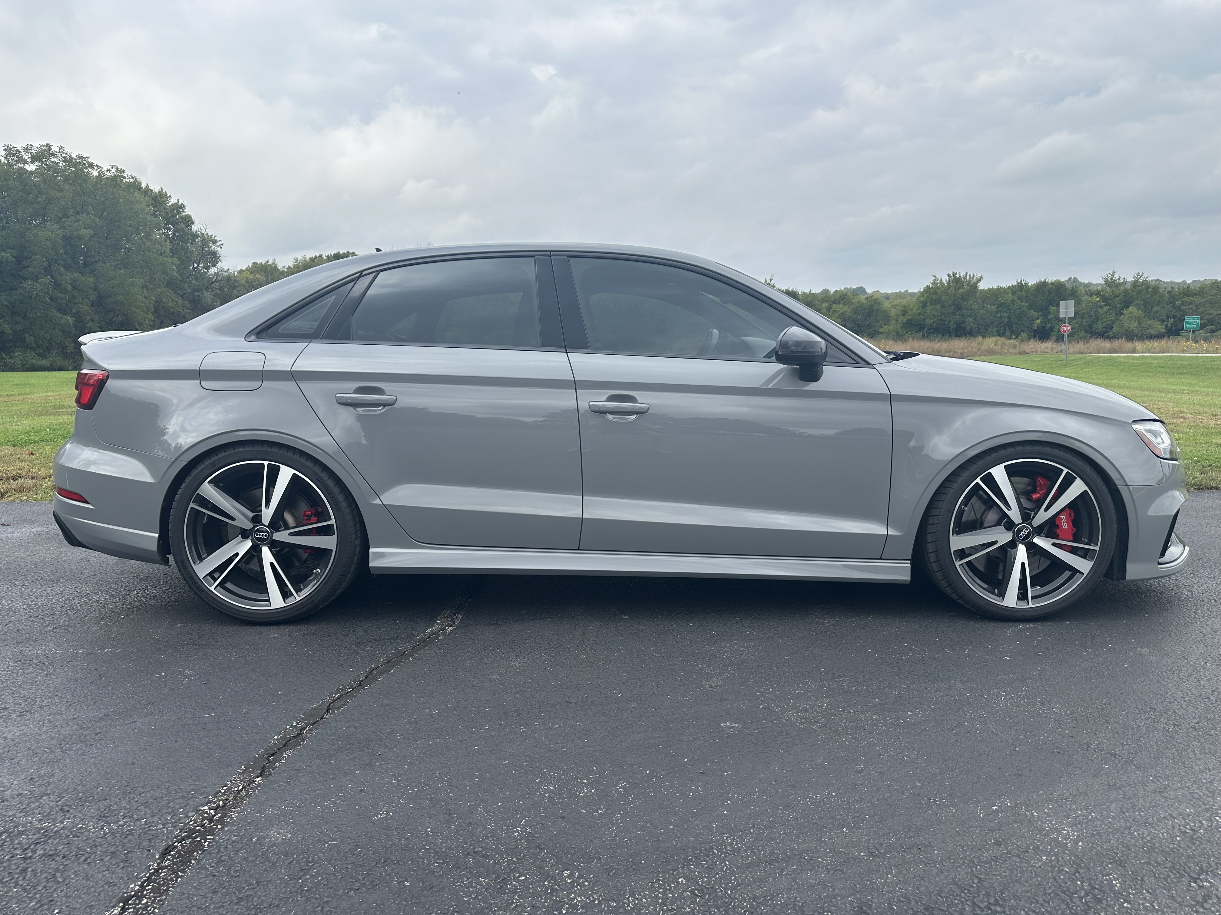 Used 2019 Audi RS 3 AWD/4WD image 5