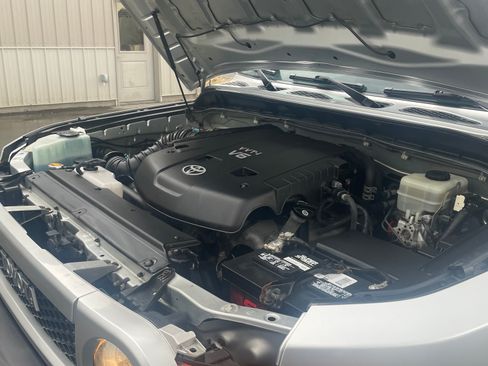 Used 2007 Toyota FJ Cruiser 4WD image 15