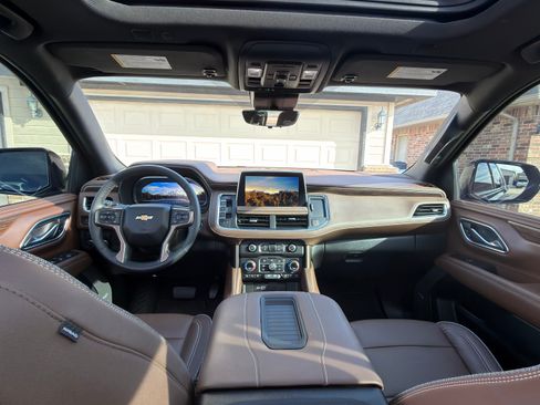 Used 2023 Chevrolet Tahoe High Country w/ Premium Package 2 image 14