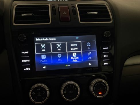 Used 2016 Subaru Forester 2.5i Premium image 10