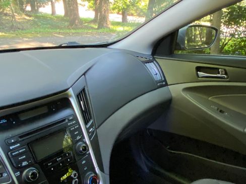 Used 2013 Hyundai Sonata GLS w/ Popular Equipment Pkg FWD image 18