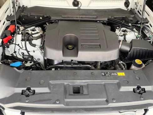 Used 2023 Land Rover Defender 130 First Edition image 20