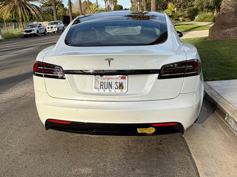 Used 2022 Tesla Model S Standard Range image 5