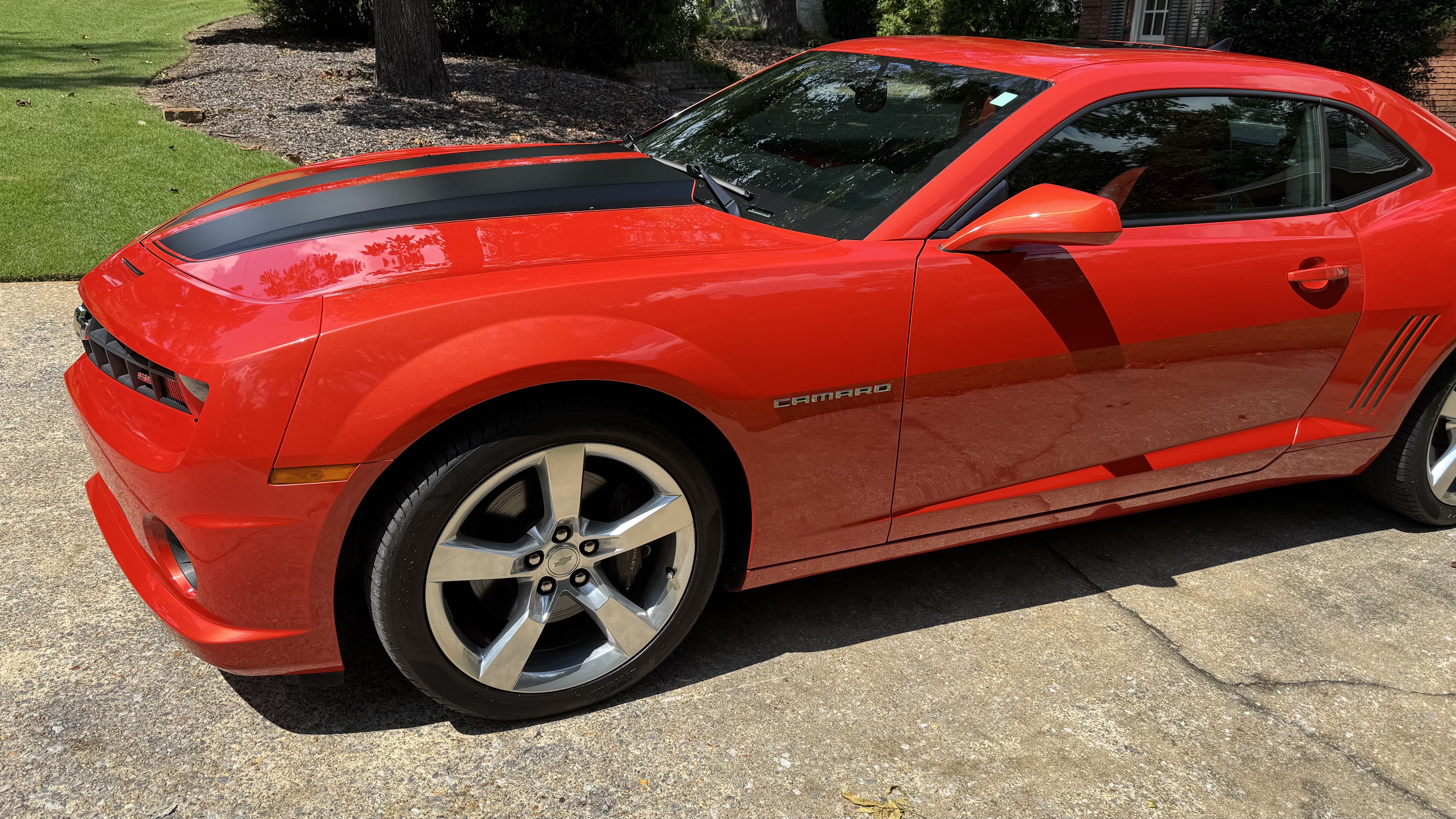 Used 2010 Chevrolet Camaro SS w/ RS Package RWD image 1