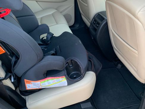 Used 2017 Cadillac XT5 Luxury w/ Driver Awareness Package image 10