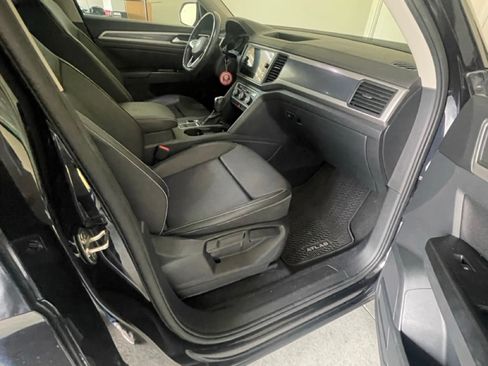 Used 2021 Volkswagen Atlas SE FWD image 10