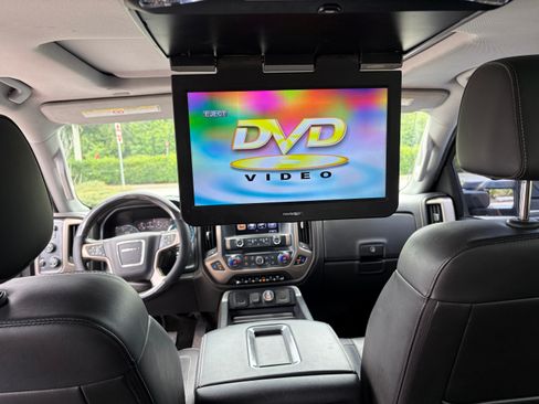 Used 2018 GMC Sierra 3500 Denali w/ Duramax Plus Package AWD/4WD image 23