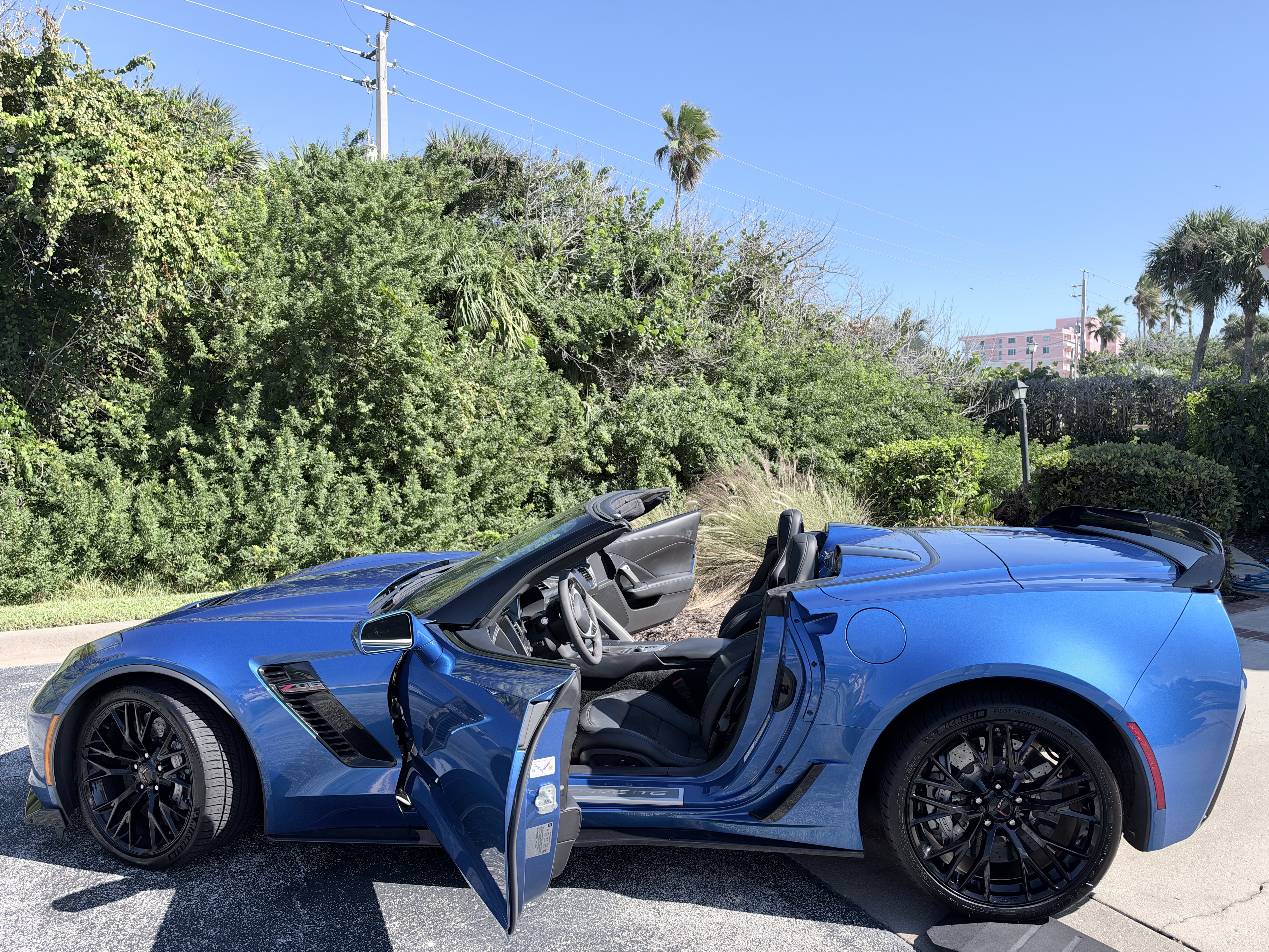 Used 2016 Chevrolet Corvette Z06 w/ 3LZ Preferred Equipment Group RWD image 4