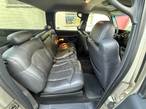 Used 2002 Chevrolet Silverado 3500 LT image 15