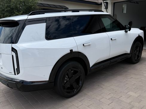 Used 2027 Kia Telluride X-Line SX Prestige AWD/4WD image 4