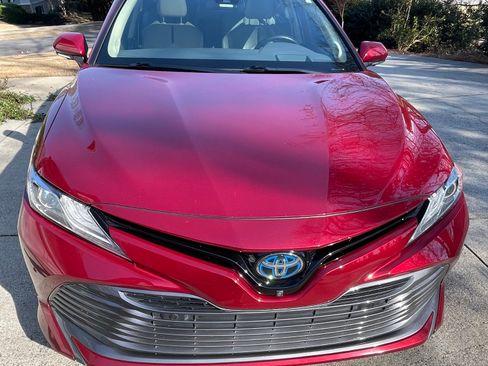 Used 2020 Toyota Camry XLE w/ Driver Assist Package image 4