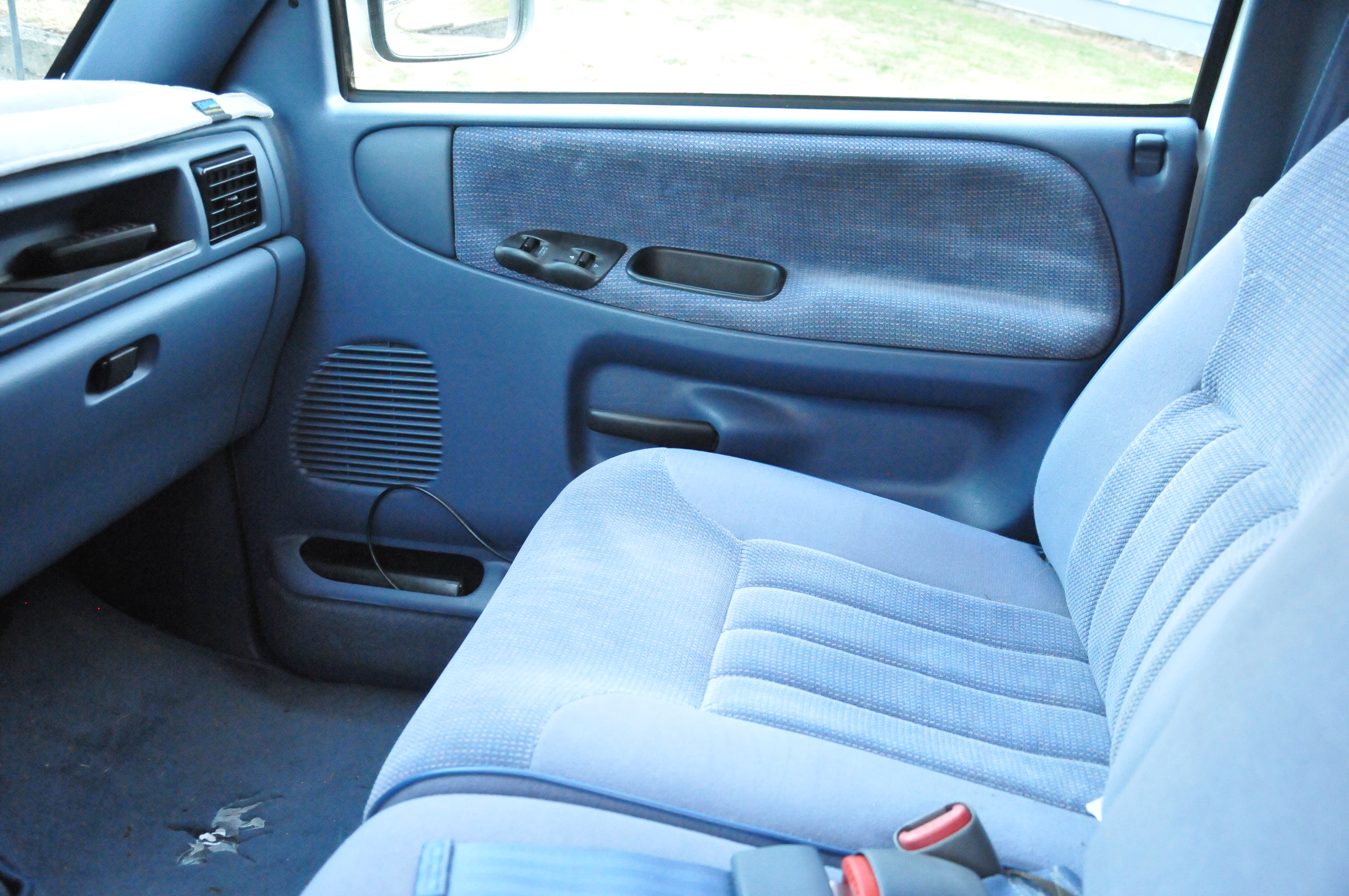 Used 1995 Dodge Ram 2500 Truck 4x4 Regular Cab image 9