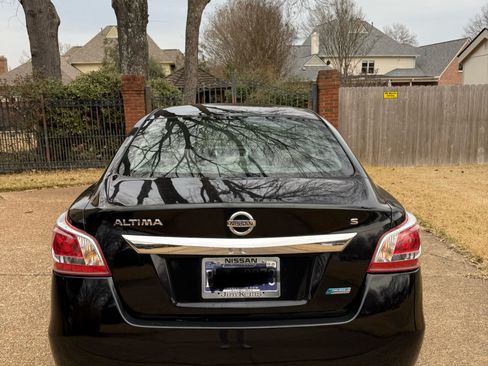 Used 2013 Nissan Altima 2.5 S image 2