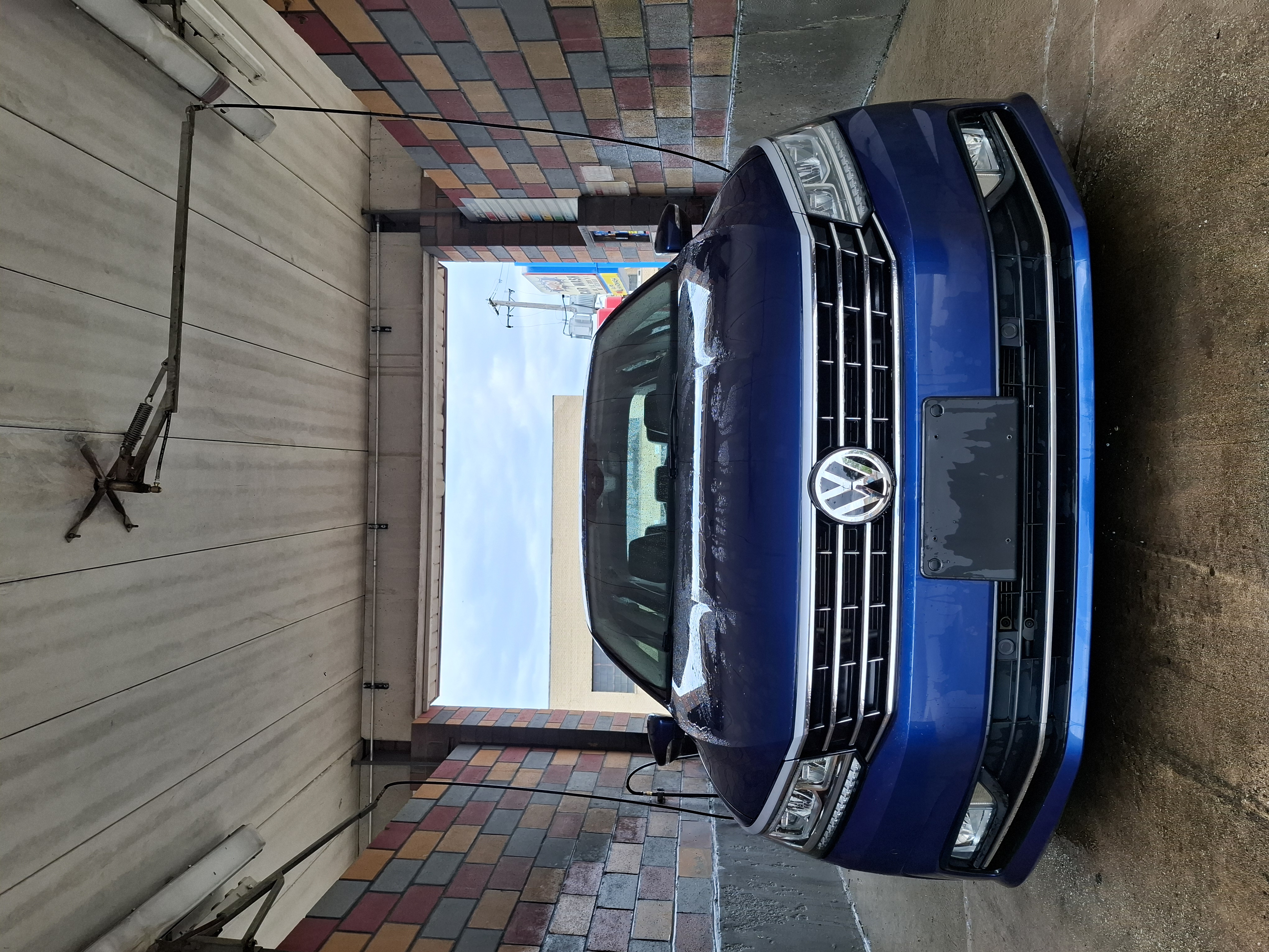 Used 2016 Volkswagen Passat 3.6 SEL Premium FWD image 2
