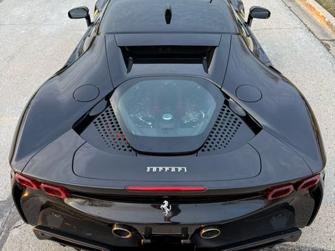 Used 2023 Ferrari SF90 Stradale image 8