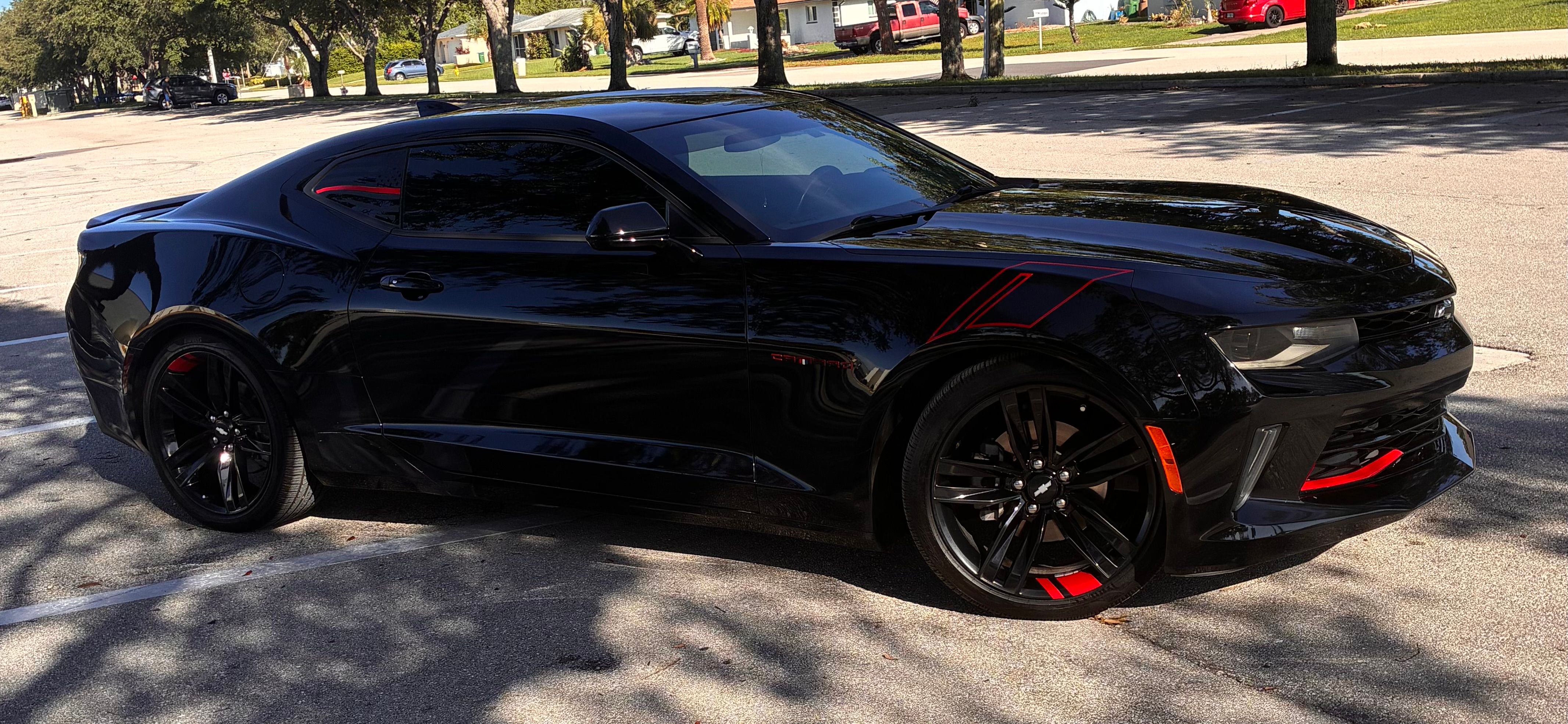Used 2018 Chevrolet Camaro LT w/ Redline Edition RWD image 8
