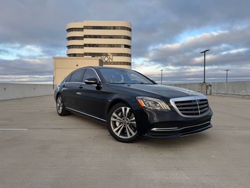 Used 2020 Mercedes-Benz S 560 4MATIC Sedan image 2