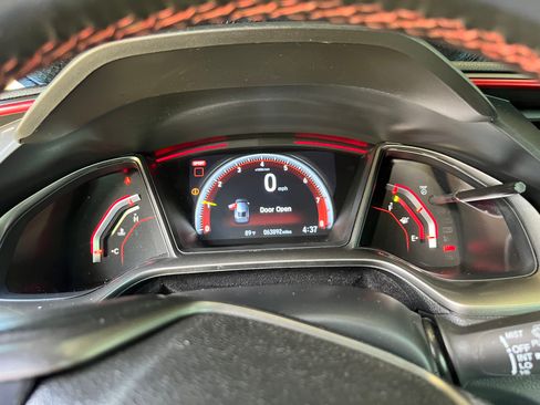 Used 2019 Honda Civic Type R image 13