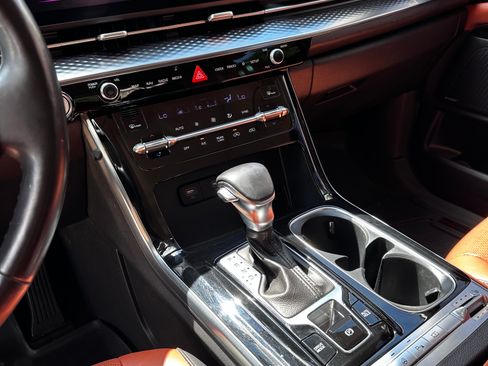 Used 2022 Kia Carnival SX Prestige FWD image 16