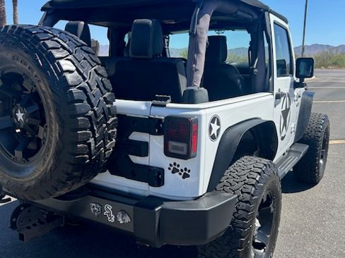 Used 2017 Jeep Wrangler Sport image 6