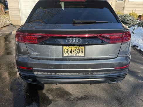 Used 2021 Audi Q8 Premium Plus w/ Premium Plus Package image 8