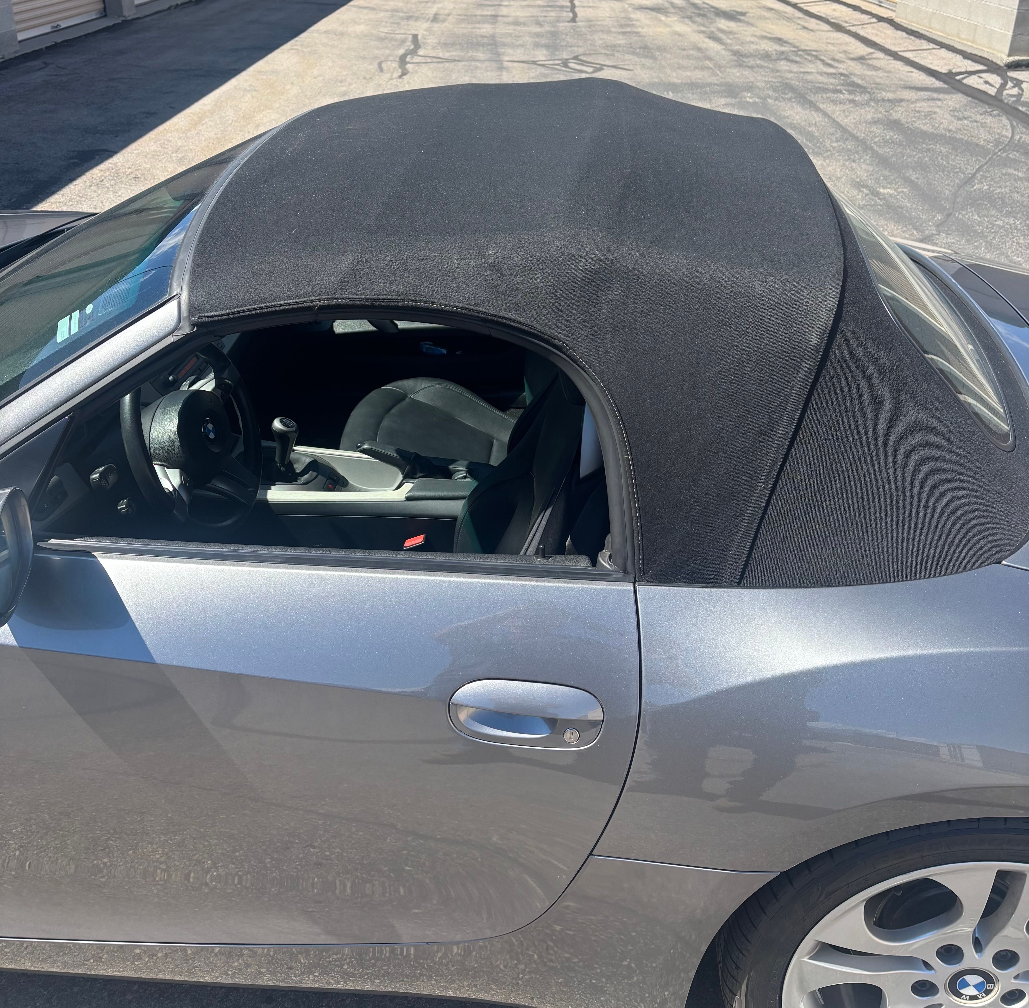 Used 2004 BMW Z4 3.0i RWD image 9