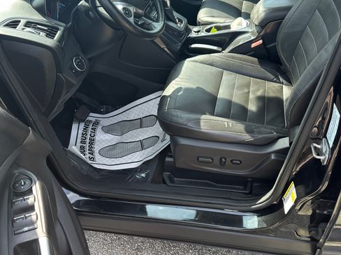 Used 2015 Ford Escape Titanium image 8