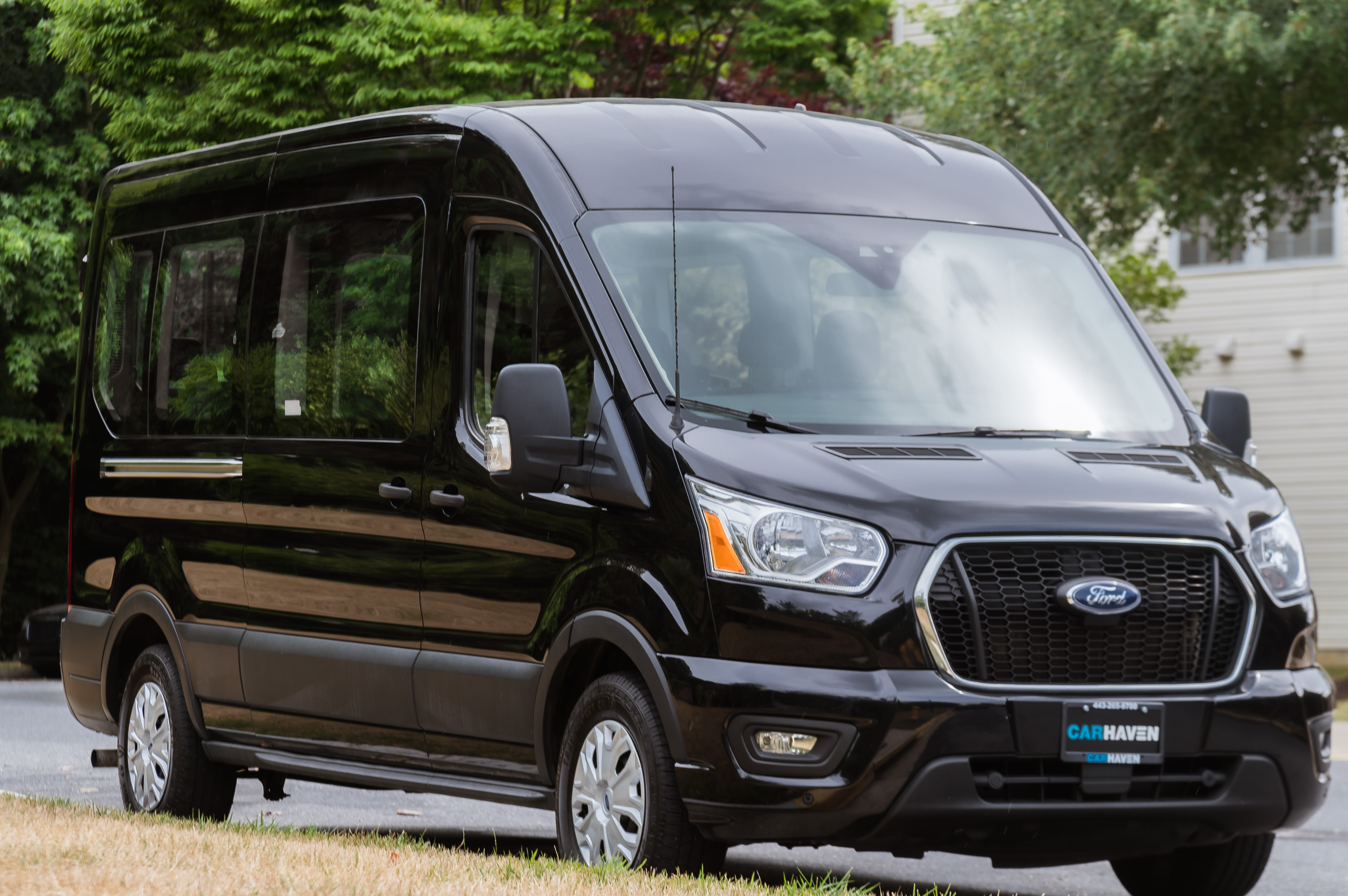 Used 2021 Ford Transit 350 XLT RWD image 5