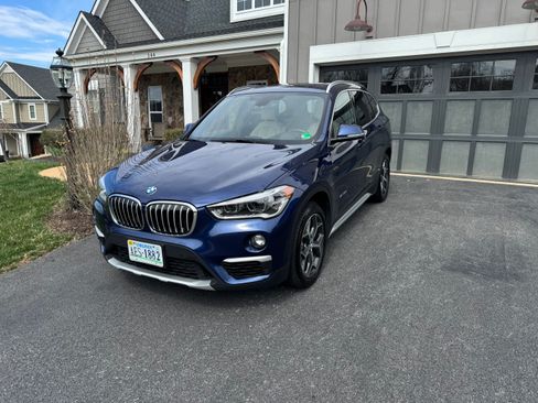 Used 2017 BMW X1 xDrive28i image 2
