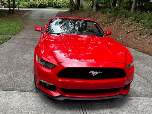 Used 2015 Ford Mustang Premium image 4