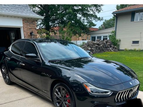 Used 2019 Maserati Ghibli S GranSport Q4 image 2