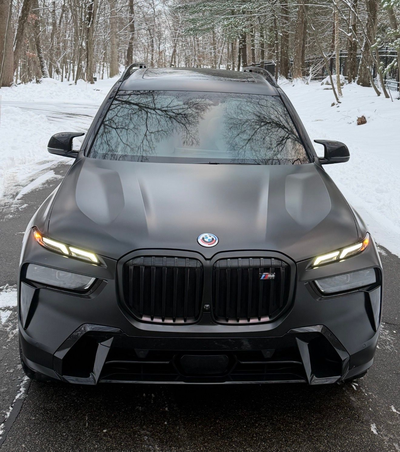 Used 2023 BMW X7 M60i w/ Executive Package AWD/4WD image 4