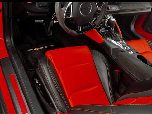 Used 2018 Chevrolet Camaro SS w/ Hot Wheels Edition image 8